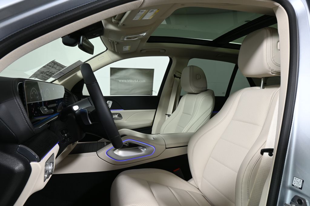 Thumbnail: 2026 Mercedes-Benz GLE - 13