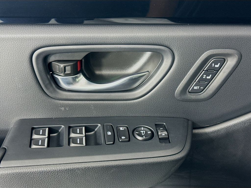 New Car 2025 Honda Pilot  Touring For Sale Under $50,000 In Austin, Texas