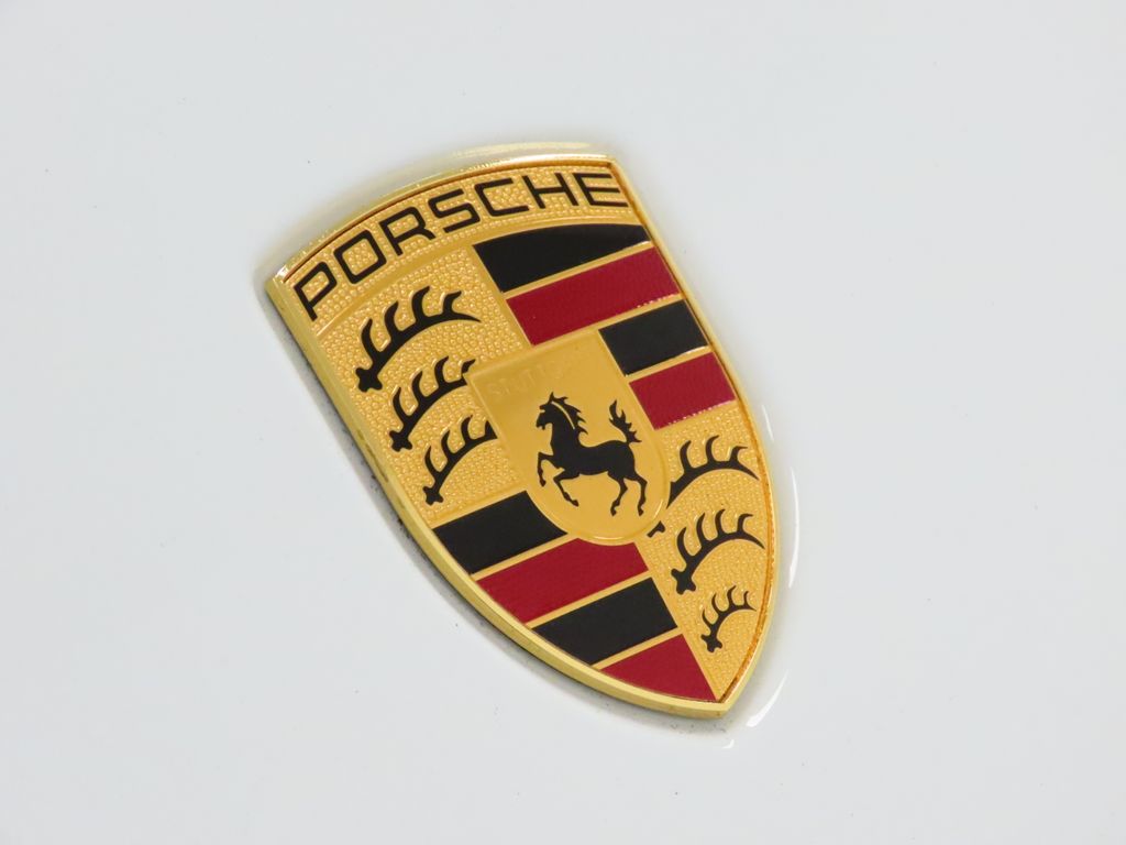 Thumbnail: 2026 Porsche Macan - 13