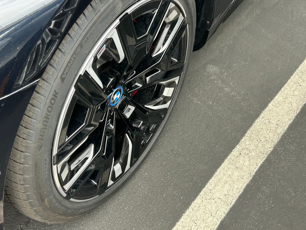 2024 BMW i5 M60 3