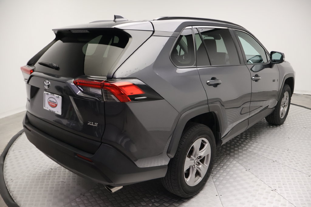 Thumbnail: 2024 Toyota RAV4 - 8