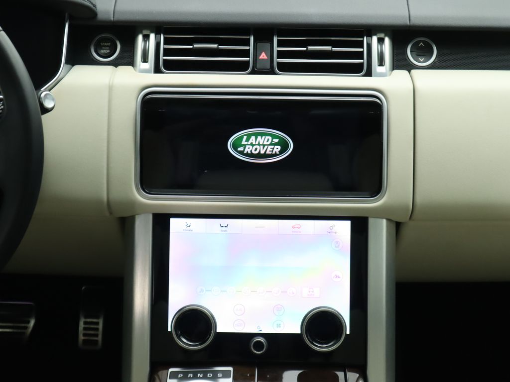 Thumbnail: 2021 Land Rover Range Rover - 14