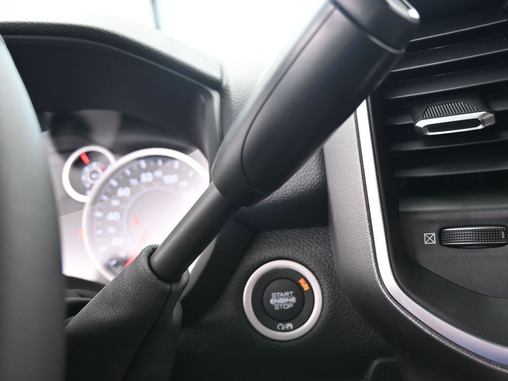 New 2026 Diamond Black Crystal Pearlcoat Ram Big Horn image 24