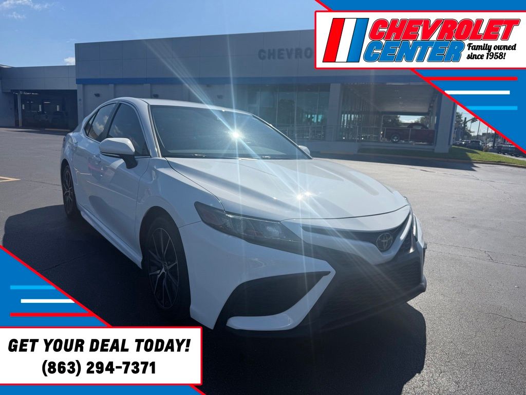  2024 Toyota Camry SE FWD   