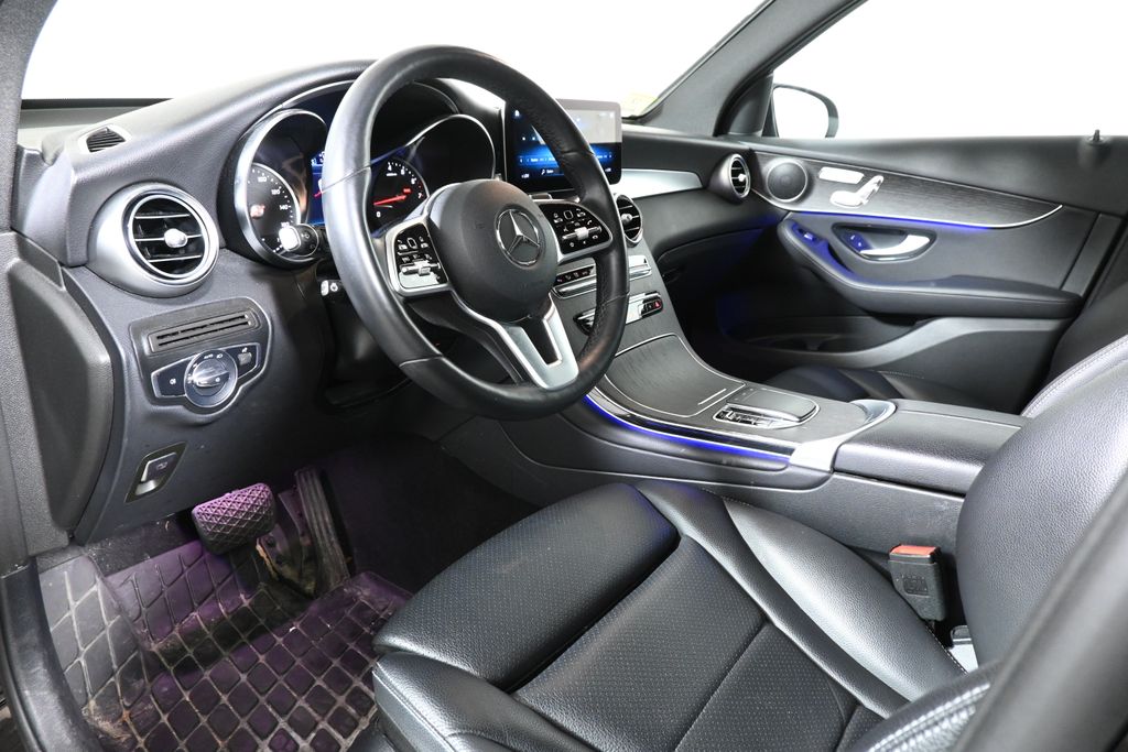 2022 Mercedes-Benz GLC 300 5