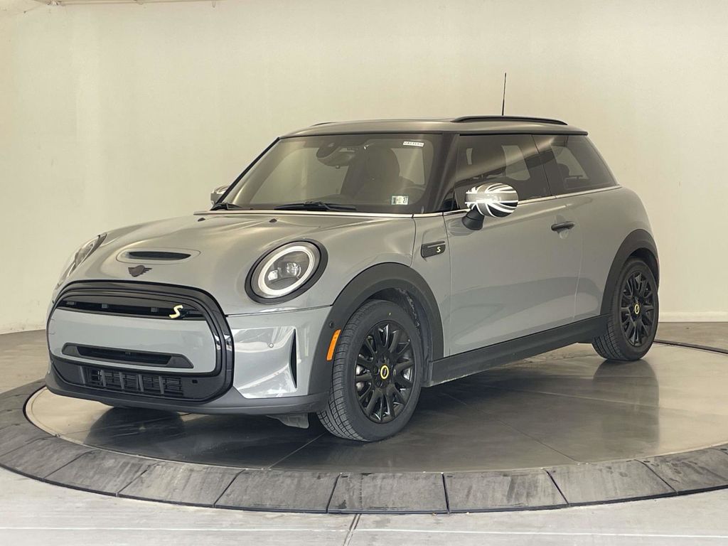 Gray Metallic 2022 MINI Cooper Hatchback Front-Wheel Drive 1-Speed Automatic