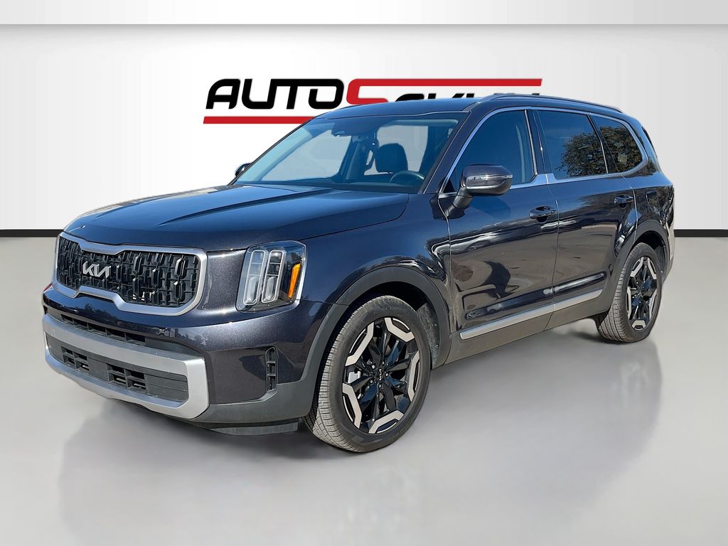 Used 2025 Gray Kia EX image 3