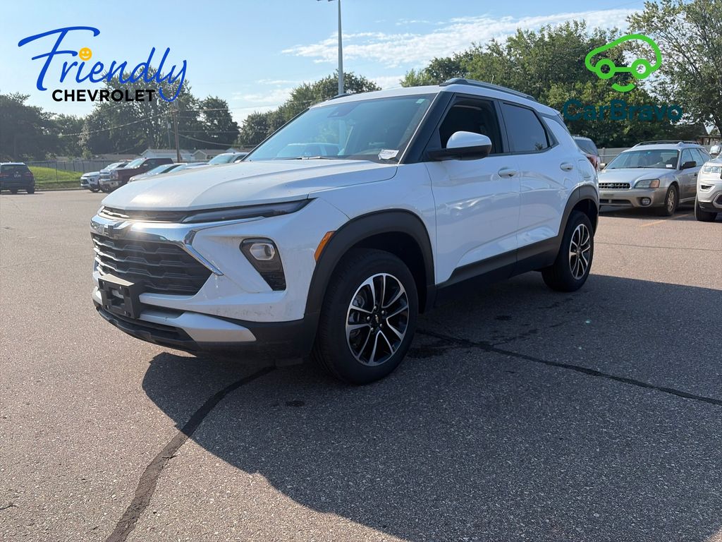 Summit White 2024 Chevrolet Trailblazer SUV / Crossover Four-Wheel Drive 9-Speed Automatic