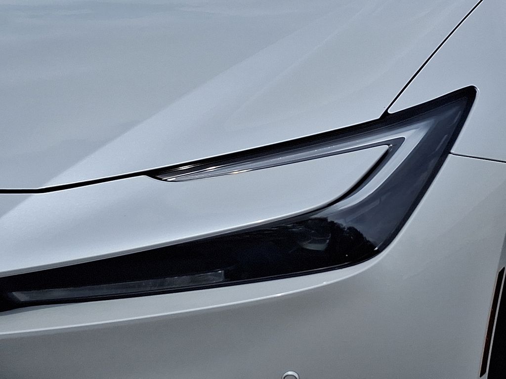 Thumbnail: 2023 Toyota Prius - 9