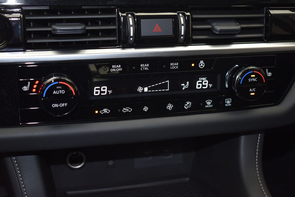 Thumbnail: 2025 Nissan Pathfinder - 22