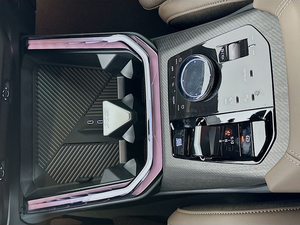 Thumbnail: 2026 BMW X3 - 15