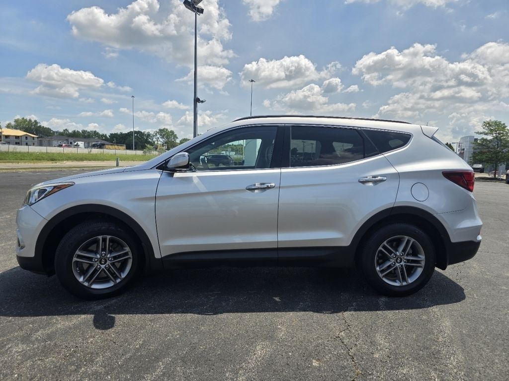 Used 2018 Silver Hyundai  image 13