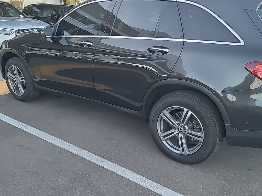 Thumbnail: 2022 Mercedes-Benz GLC - 4