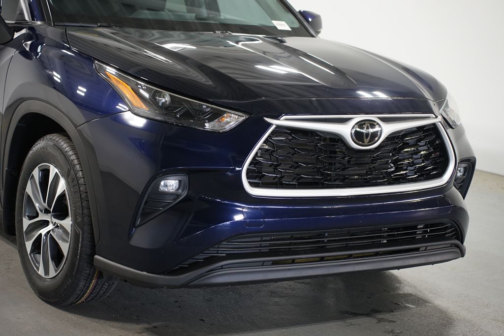 Thumbnail: 2024 Toyota Highlander - 4