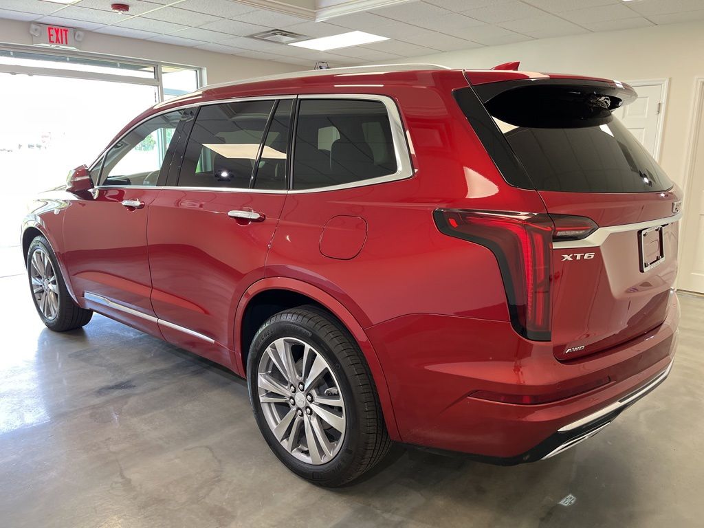 used 2025 Cadillac XT6 car, priced at $52,995