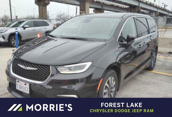 2023 Chrysler Pacifica Hybrid Touring L