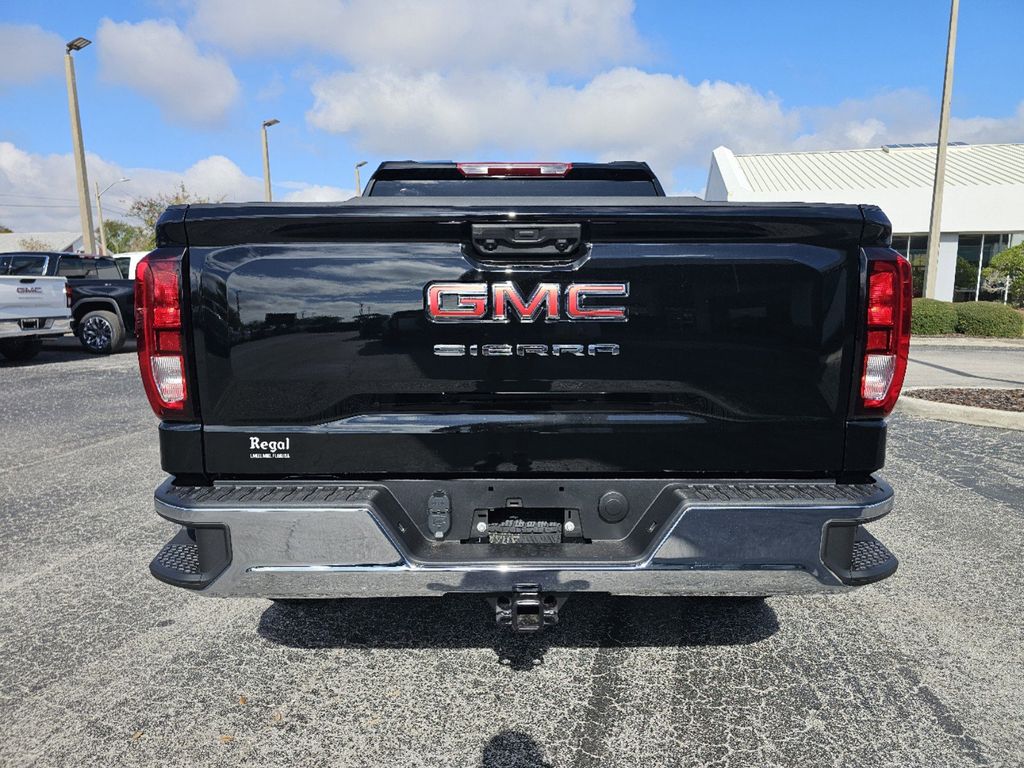 2025 GMC Sierra 1500 Pro 4