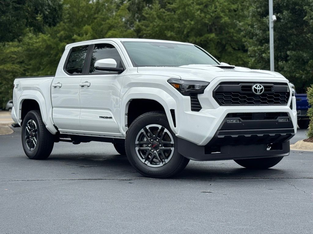 2025 Toyota Tacoma TRD Sport Double Cab photo 2