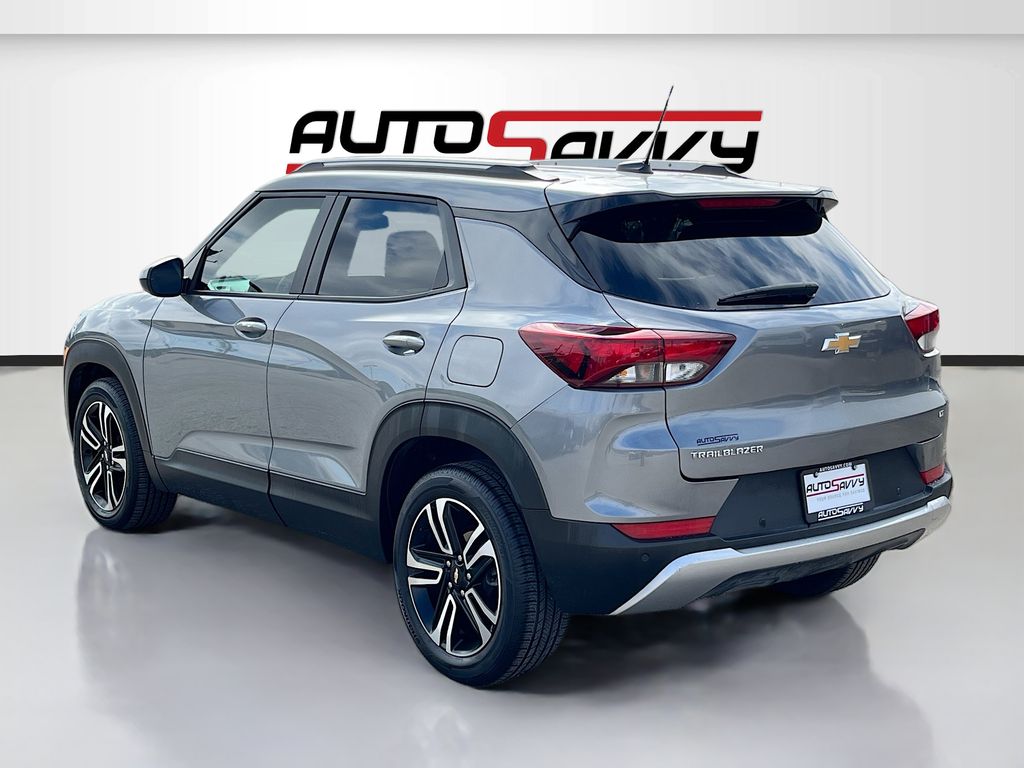 Used 2024 Gray Chevrolet LT image 5