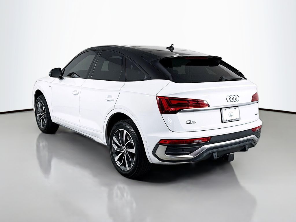 Thumbnail: 2022 Audi Q5 - 7