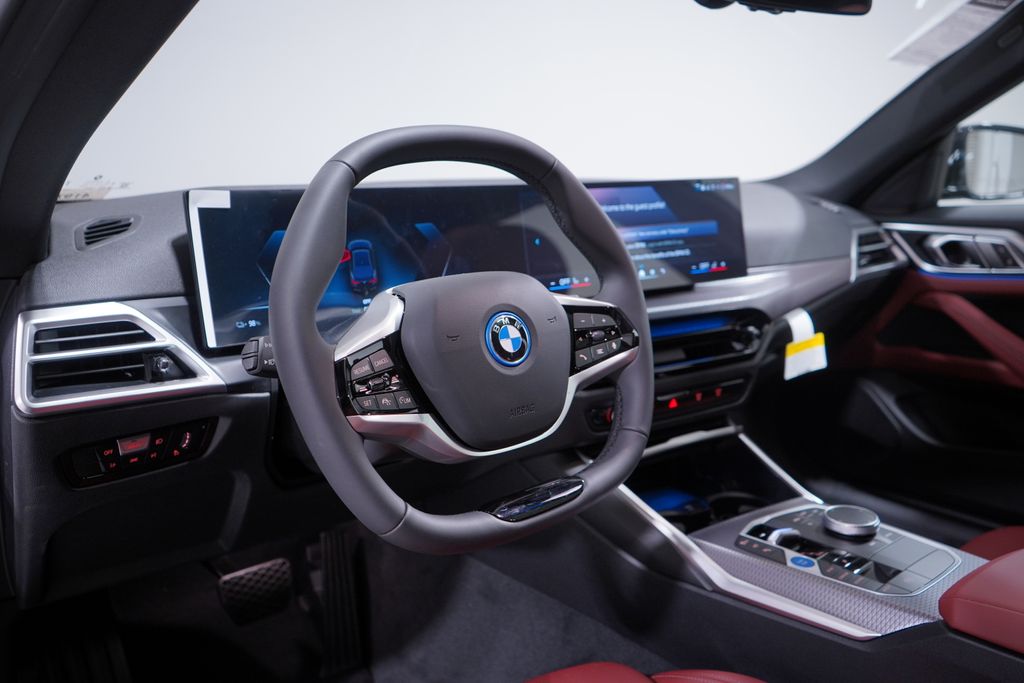 Thumbnail: 2026 BMW i4 - 6