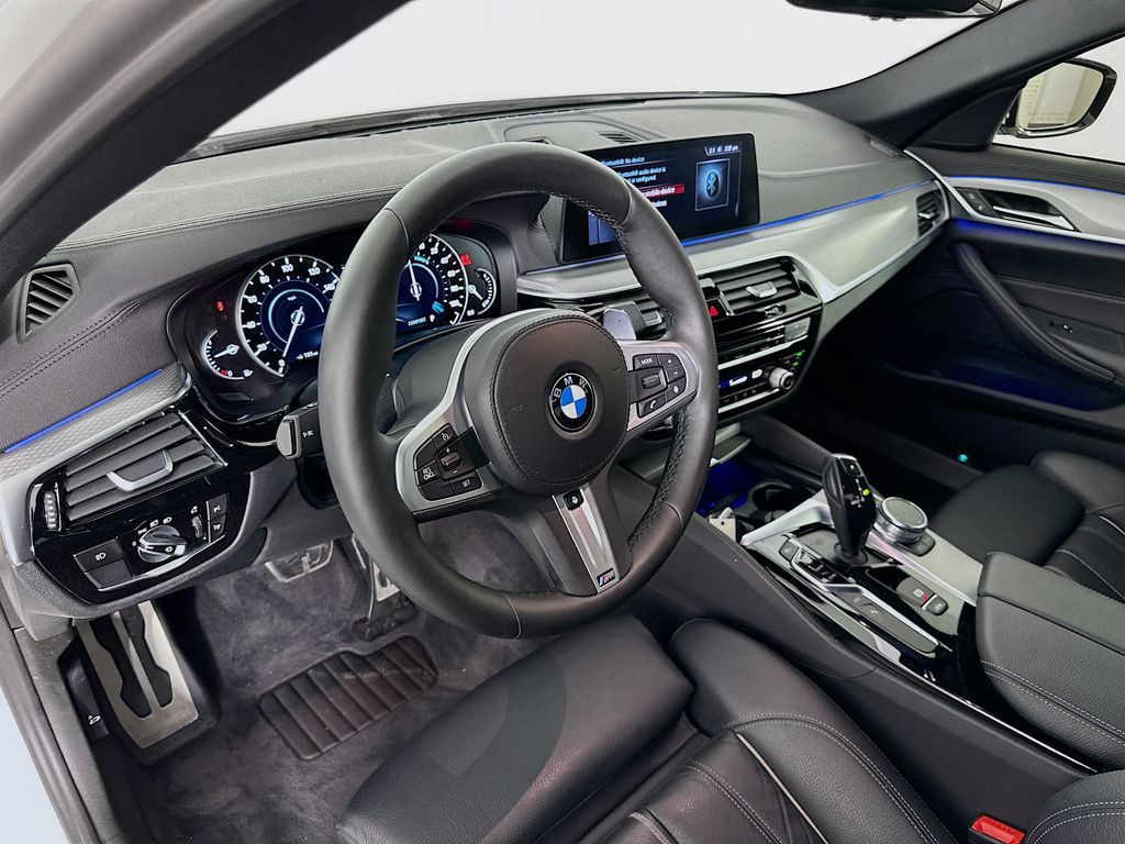 2018 BMW 5 Series 530e iPerformance 9
