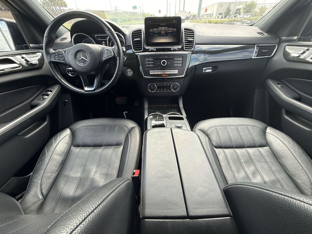 Thumbnail: 2017 Mercedes-Benz GLE - 19