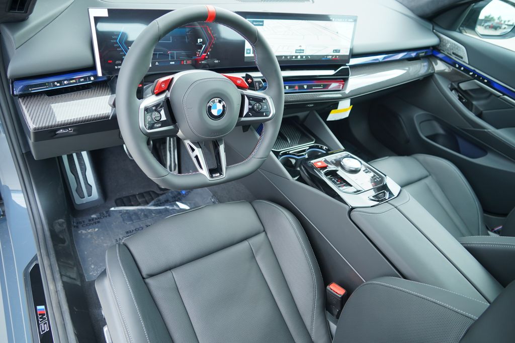 Thumbnail: 2027 BMW M5 - 17