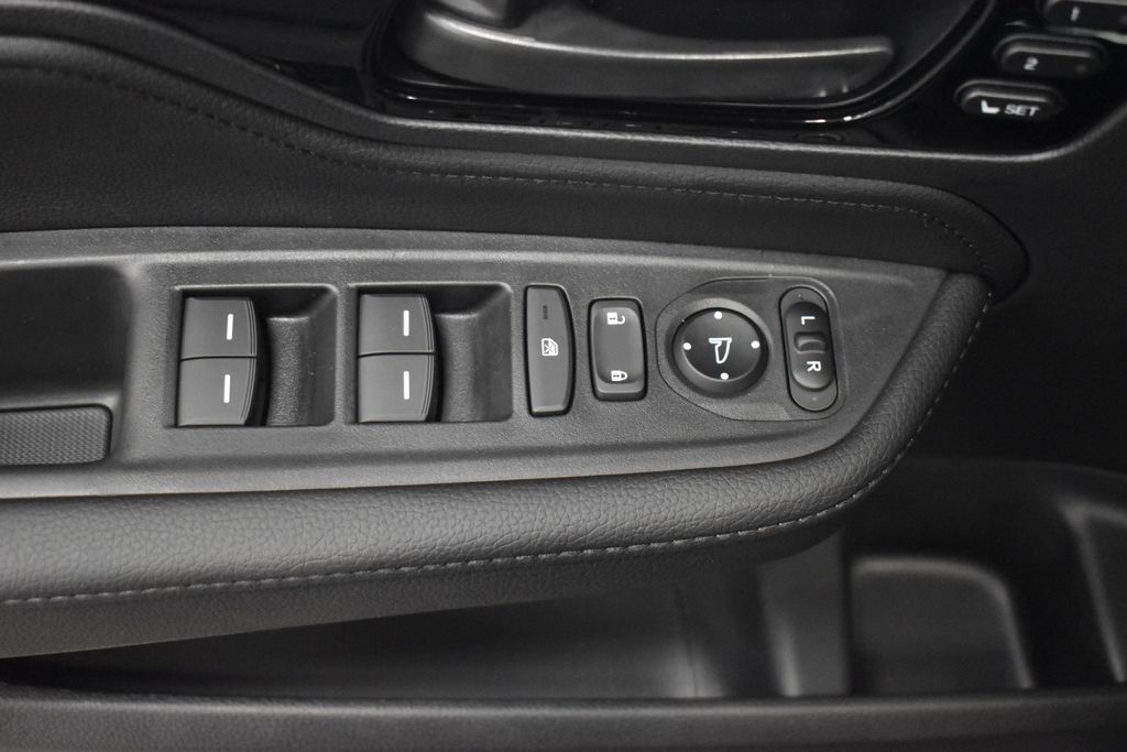 Thumbnail: 2026 Honda Odyssey - 9