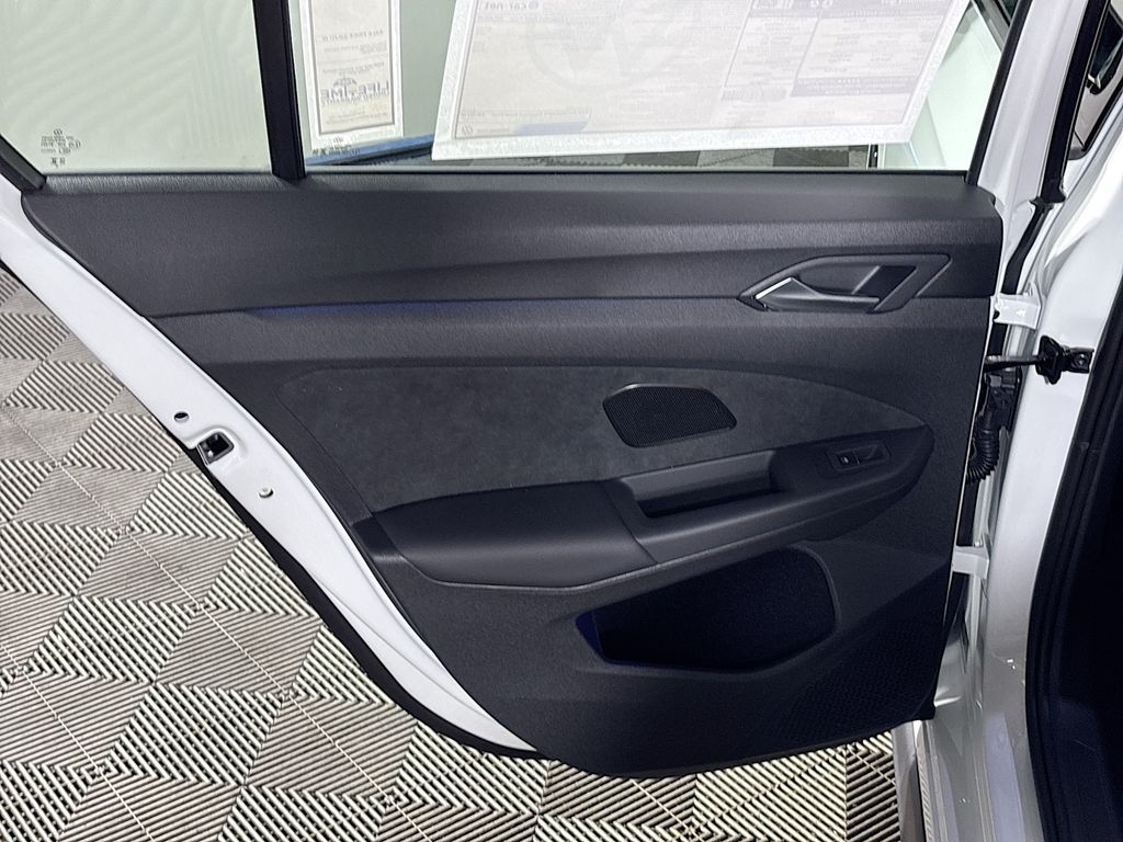 2025 Volkswagen Golf GTI 2.0T SE