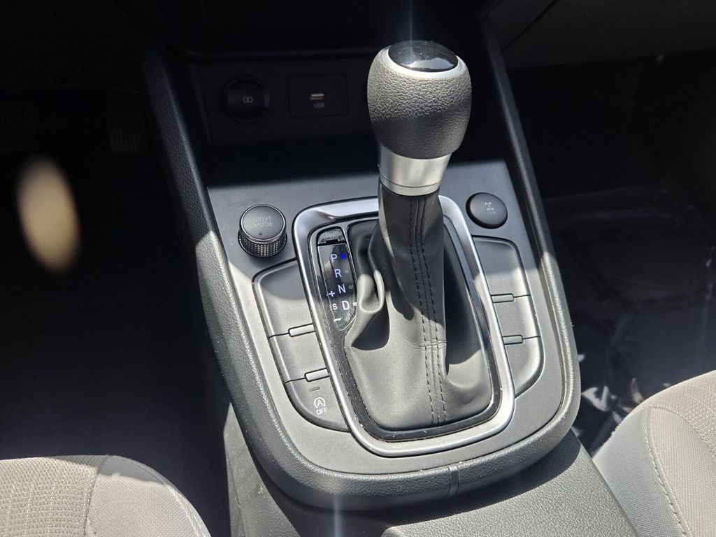 2023 Hyundai Kona - $19,599