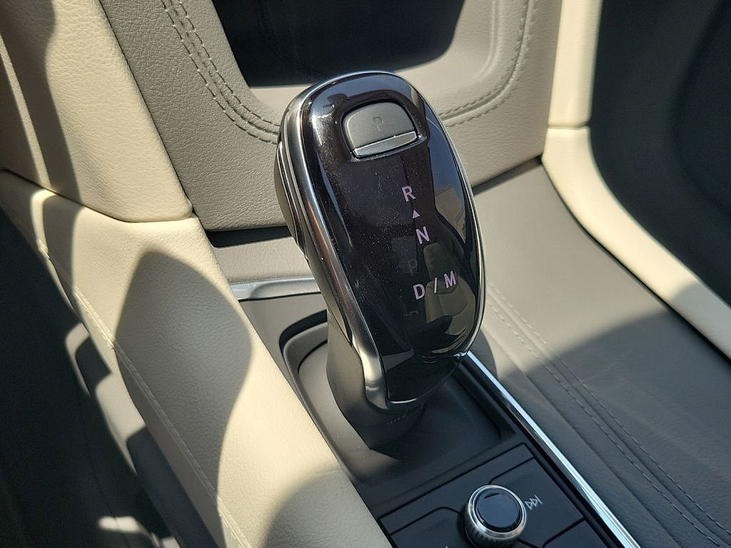 Thumbnail: 2024 Cadillac XT6 - 7