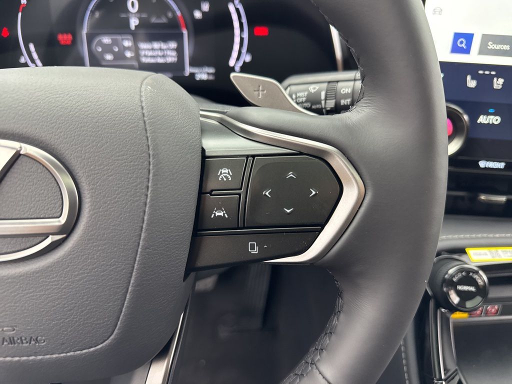 2026 Lexus NX 350 Premium AWD photo 11