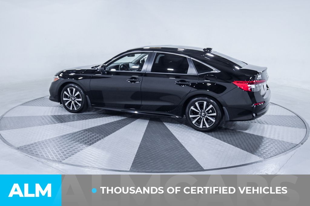 Used 2024  Honda EX image 4
