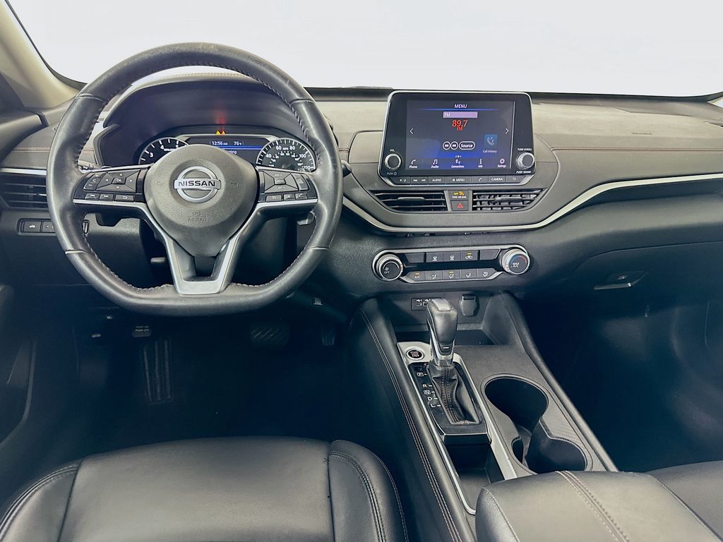 Thumbnail: 2020 Nissan Altima - 21
