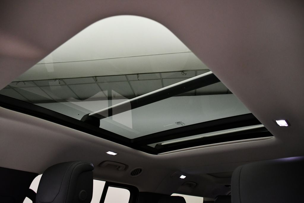 Thumbnail: 2023 Land Rover Defender - 18