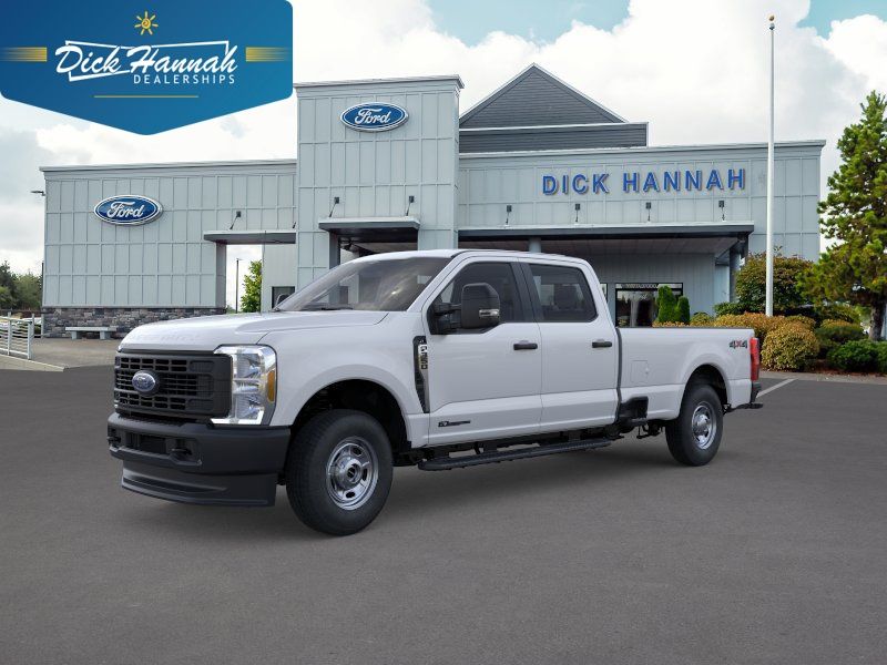 Oxford White 2026 Ford F-350 Super Duty Pickup Truck Four-Wheel Drive Automatic