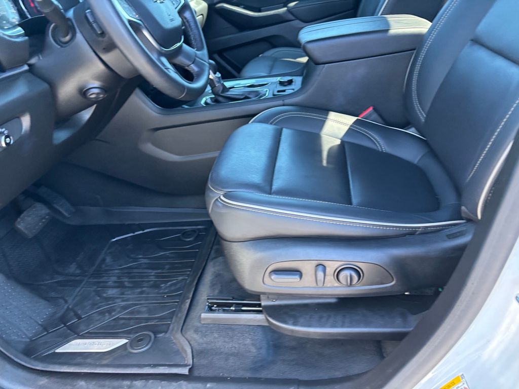 Used Car 2023 Chevrolet Traverse  Premier For Sale Under $40,000 In Austin, Texas