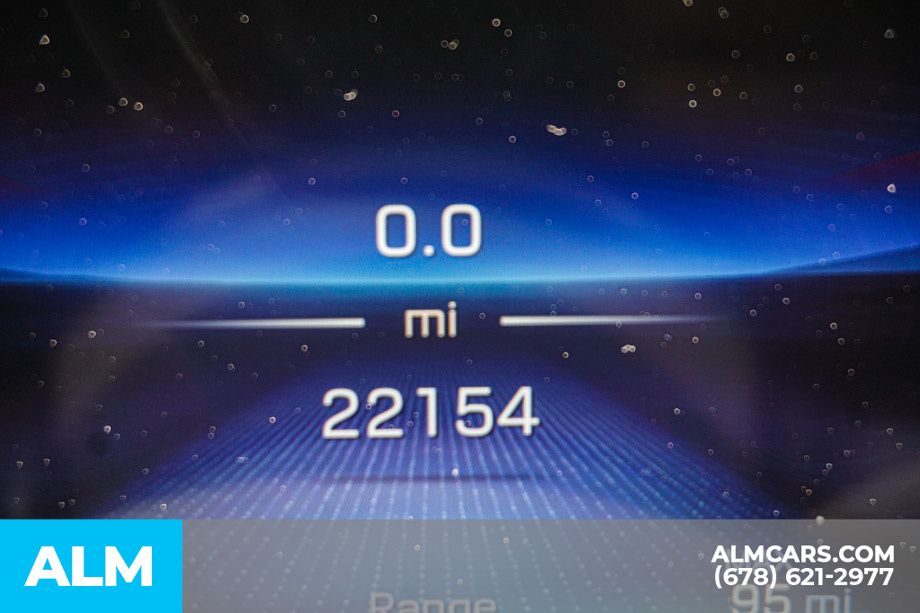 Used 2023 White Mercedes-Benz Base image 62