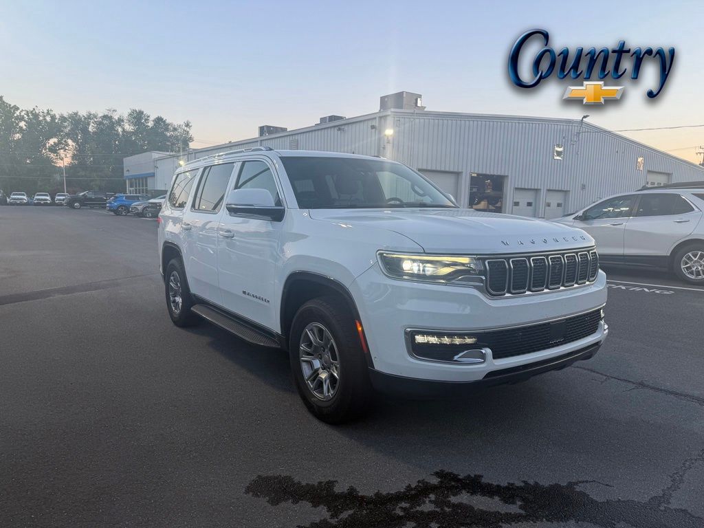Bright White Clearcoat 2022 Jeep Wagoneer SUV / Crossover Four-Wheel Drive 8-Speed Automatic