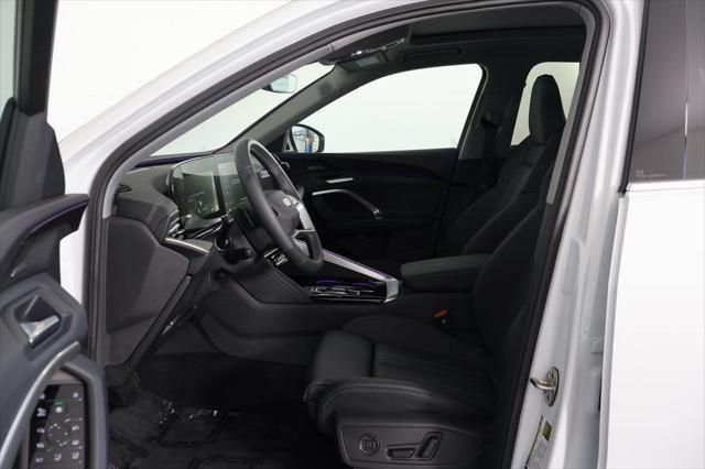 Thumbnail: 2025 Audi Q5 - 4