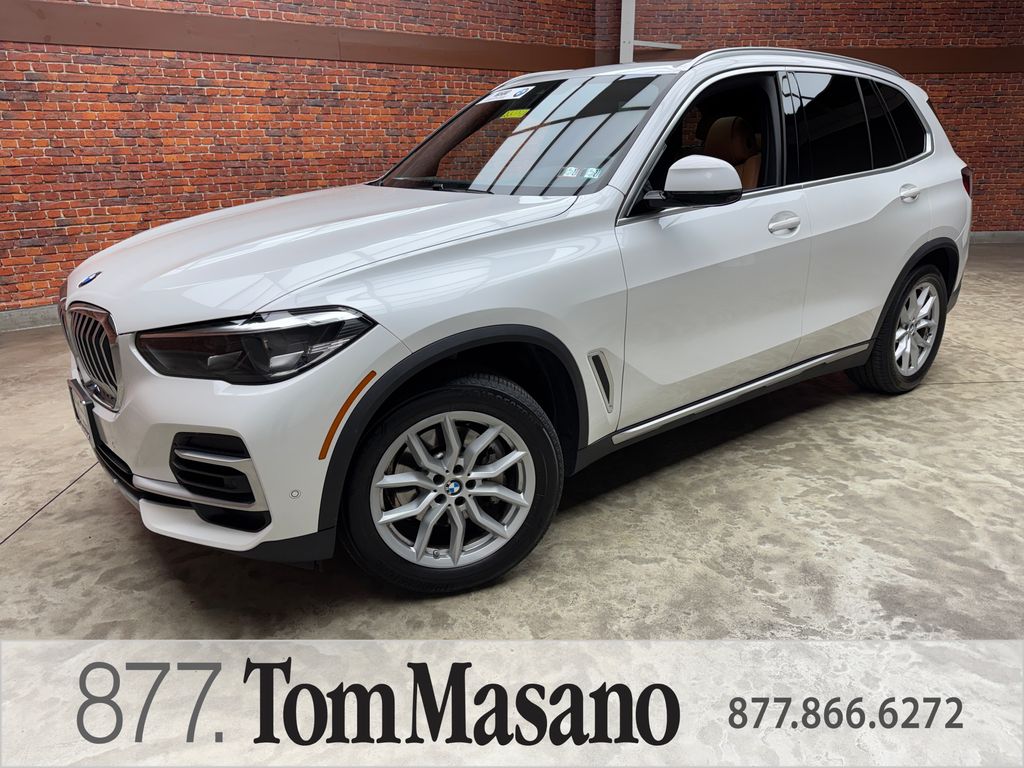 White Metallic 2022 BMW X5 SUV / Crossover All-Wheel Drive 8-Speed Automatic
