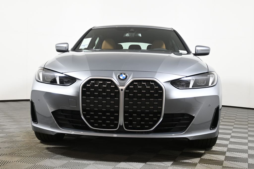 Thumbnail: 2026 BMW 4 Series - 10