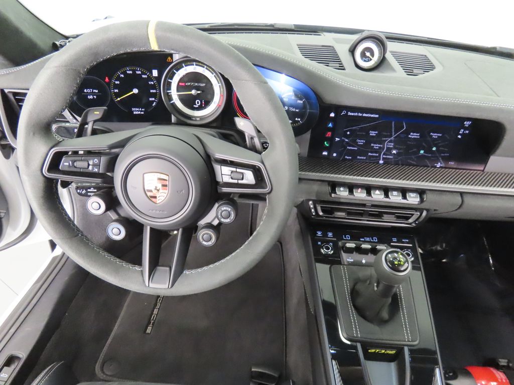 Thumbnail: 2025 Porsche 911 - 14