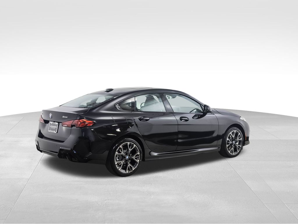 Thumbnail: 2026 BMW 2 Series - 5