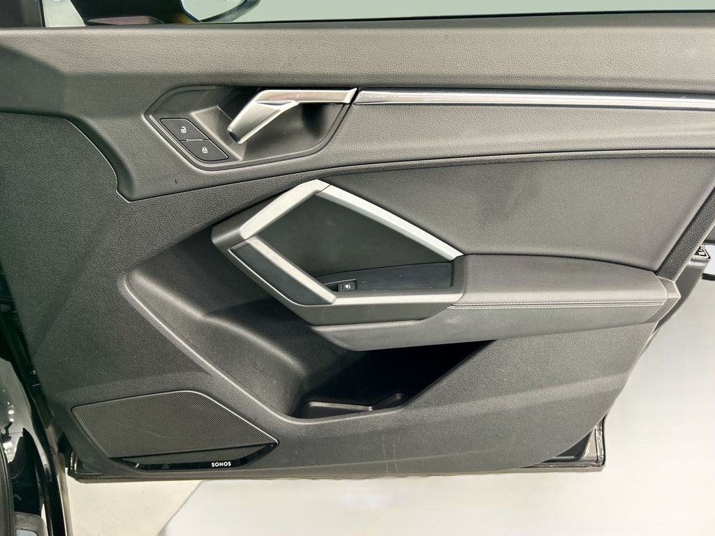 Thumbnail: 2023 Audi Q3 - 24
