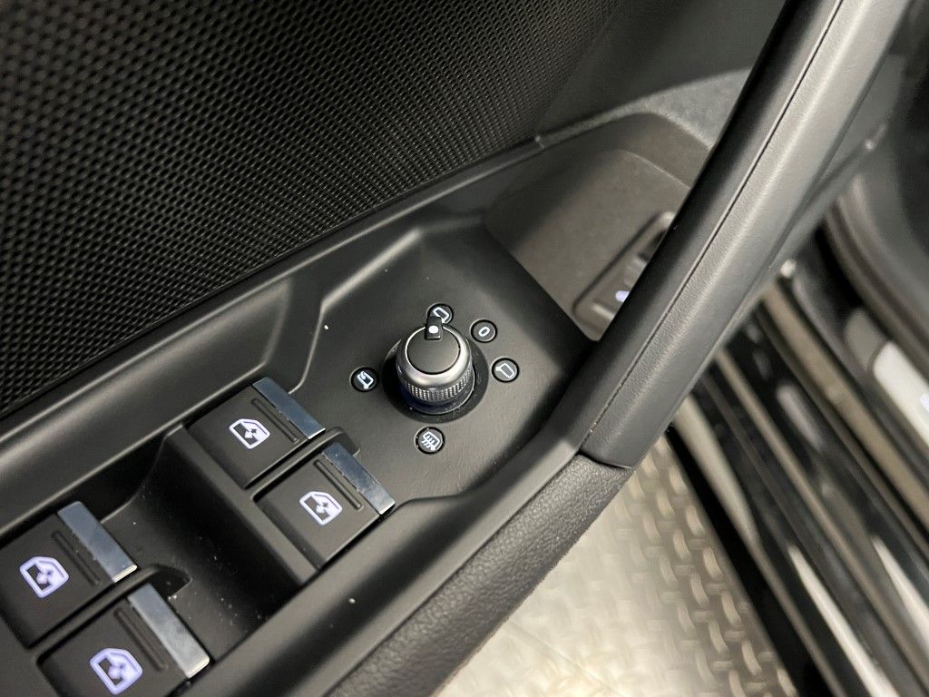 Thumbnail: 2022 Audi RS 3 - 25