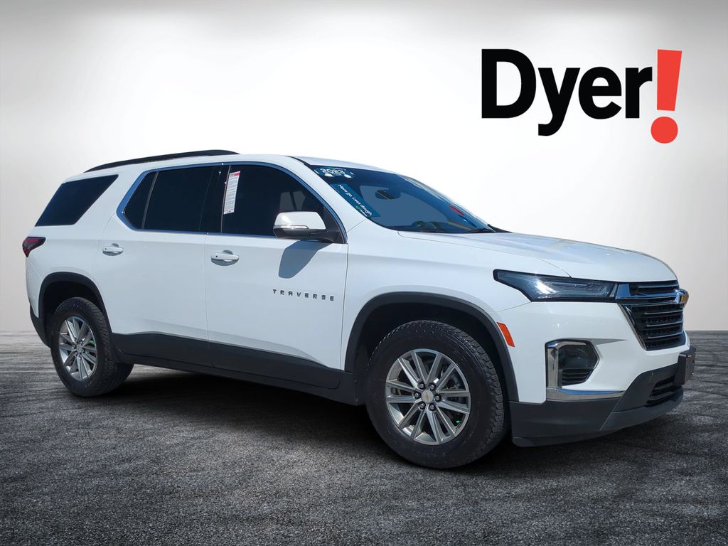 Summit White 2023 Chevrolet Traverse SUV / Crossover Front-Wheel Drive 9-Speed Automatic