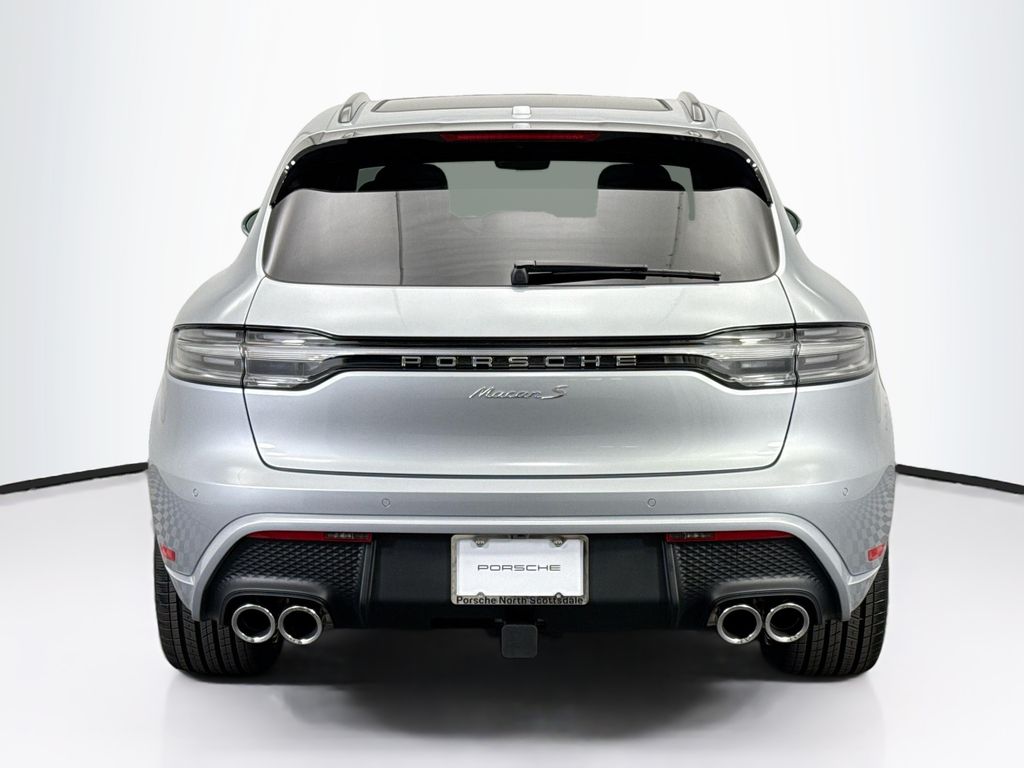 Thumbnail: 2026 Porsche Macan - 6