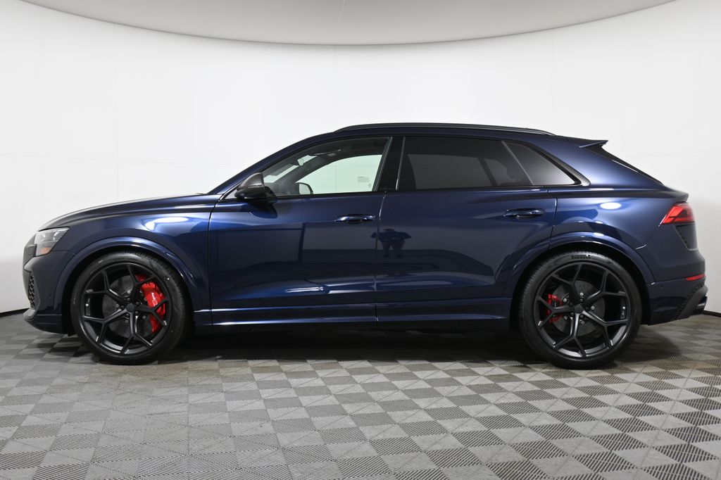 Thumbnail: 2026 Audi RS Q8 - 2